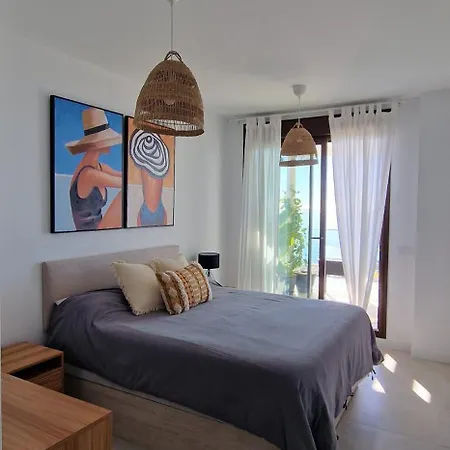 Beachfront Idilia Views *