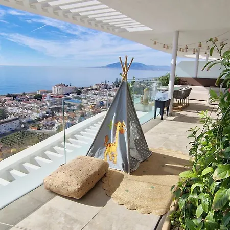 Beachfront Idilia Views Apartment *