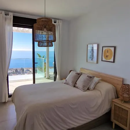 Beachfront Idilia Views *