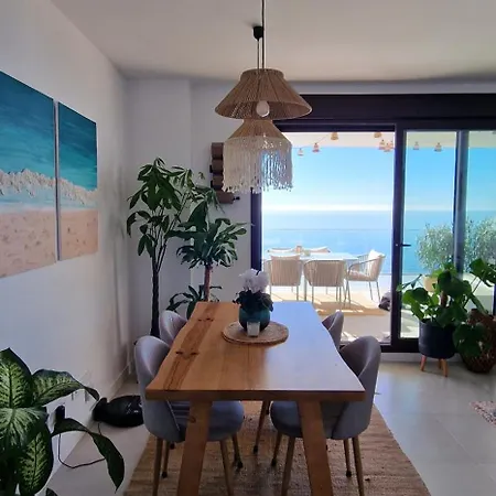 Beachfront Idilia Views * Rincon de la Victoria