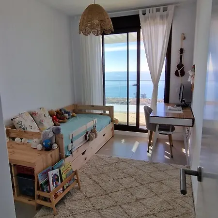 Beachfront Idilia Views Rincon de la Victoria